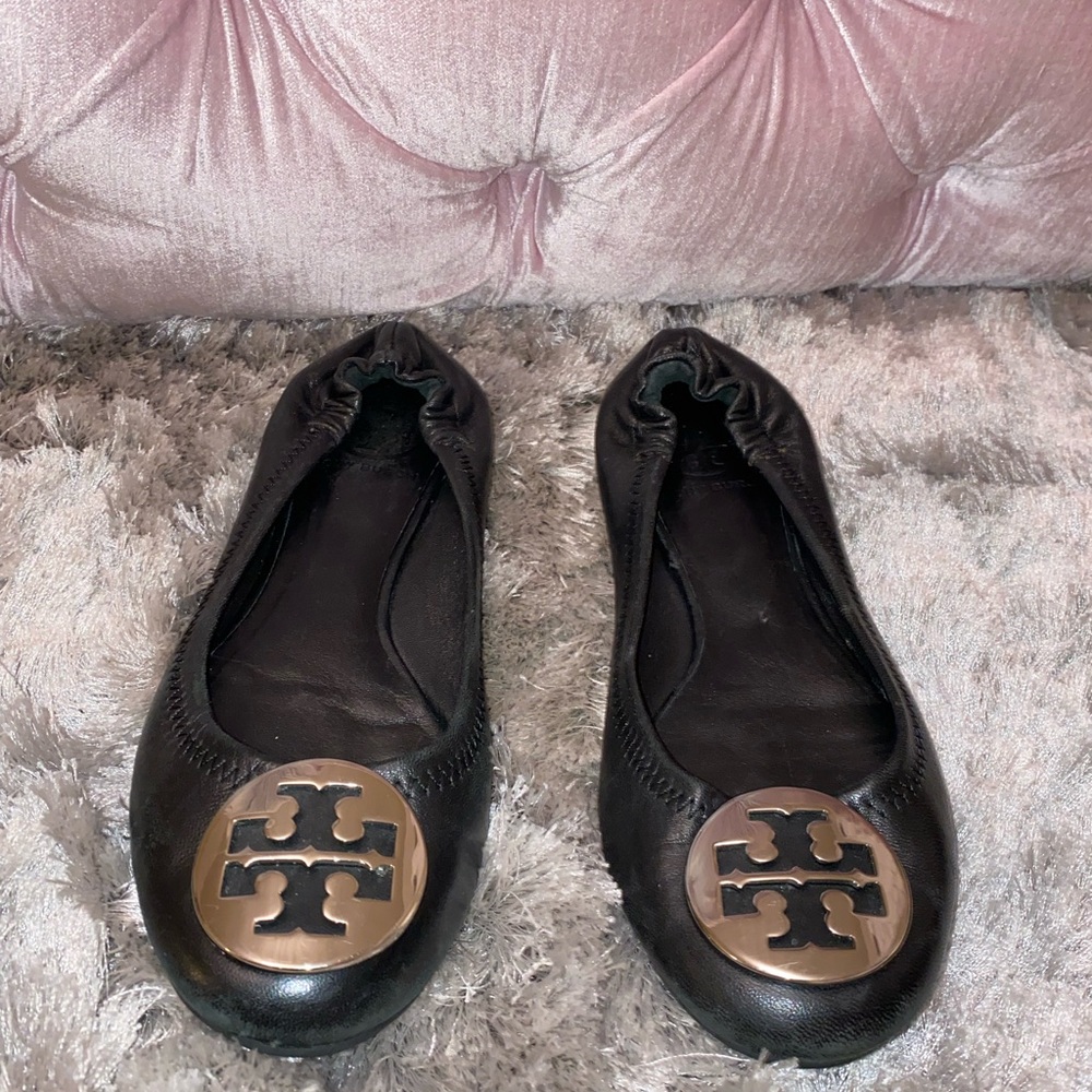 Tory Burch ballet flats. Size 6. Very good condition.